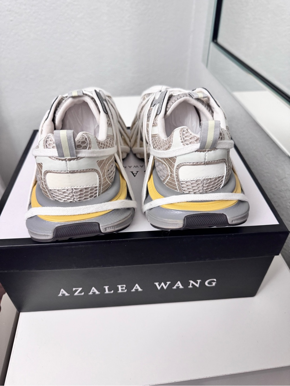 Azalea Wang Women's Gray and Cream Athletic Sneakers - Picture 7 of 10